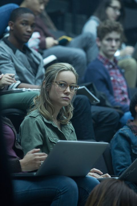 Die clevere Studentin Amy (Brie Larson) verliebt sich in ihren Professor Bennett, nichtsahnend welche tiefen Abgründe sich hinter seiner Fassade ver... - Bildquelle: Claire Folger 2016 Paramount Pictures