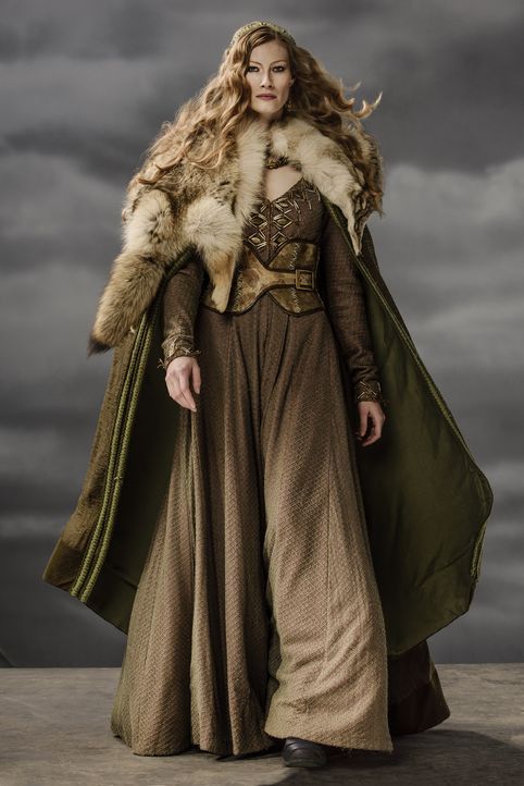 (3. Staffel) - Wird sie Ragnar, ihrem Ehemann, treu zur Seite stehen? Aslaug (Alyssa Sutherland) ... - Bildquelle: 2015 TM PRODUCTIONS LIMITED / T5 VIKINGS III PRODUCTIONS INC. ALL RIGHTS RESERVED.