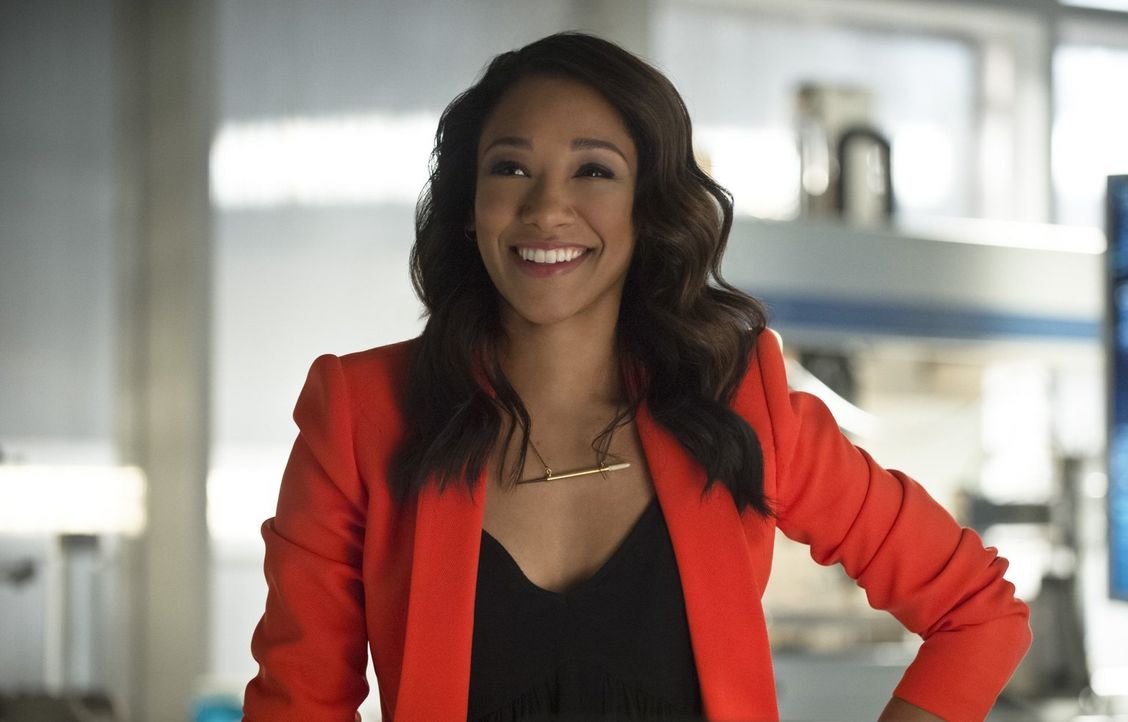 Iris (Candice Patton) redet Barry ins Gewissen und erinnert ihn daran, wer er eigentlich ist ... - Bildquelle: 2015 Warner Brothers.