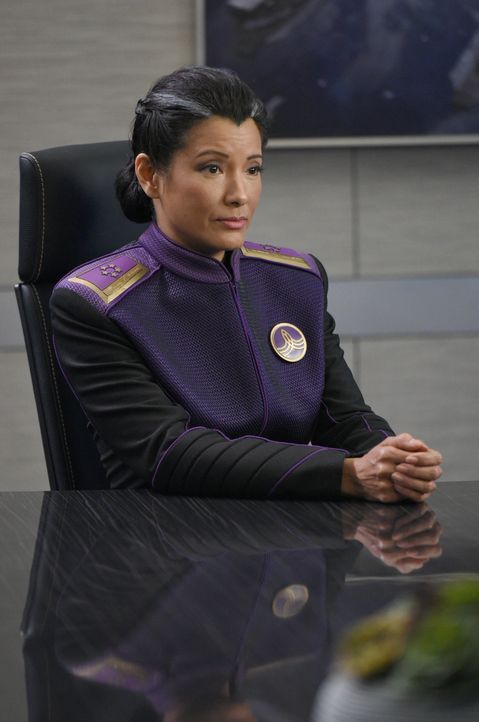 Admiral Ozawa (Kelly Hu) hat einen ganz besonderen Auftrag für Ed und Gordon, der die Völkerverständigung mit den Krill maßgeblich verändern könnte... - Bildquelle: Michael Becker 2017 Fox and its related entities. All rights reserved. / Michael Becker