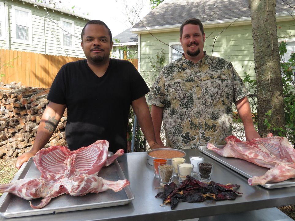 Roger Mooking (l.); Grant Pinkterton (r.) - Bildquelle: 2017, Television Food Network, G.P. All Rights Reserved.