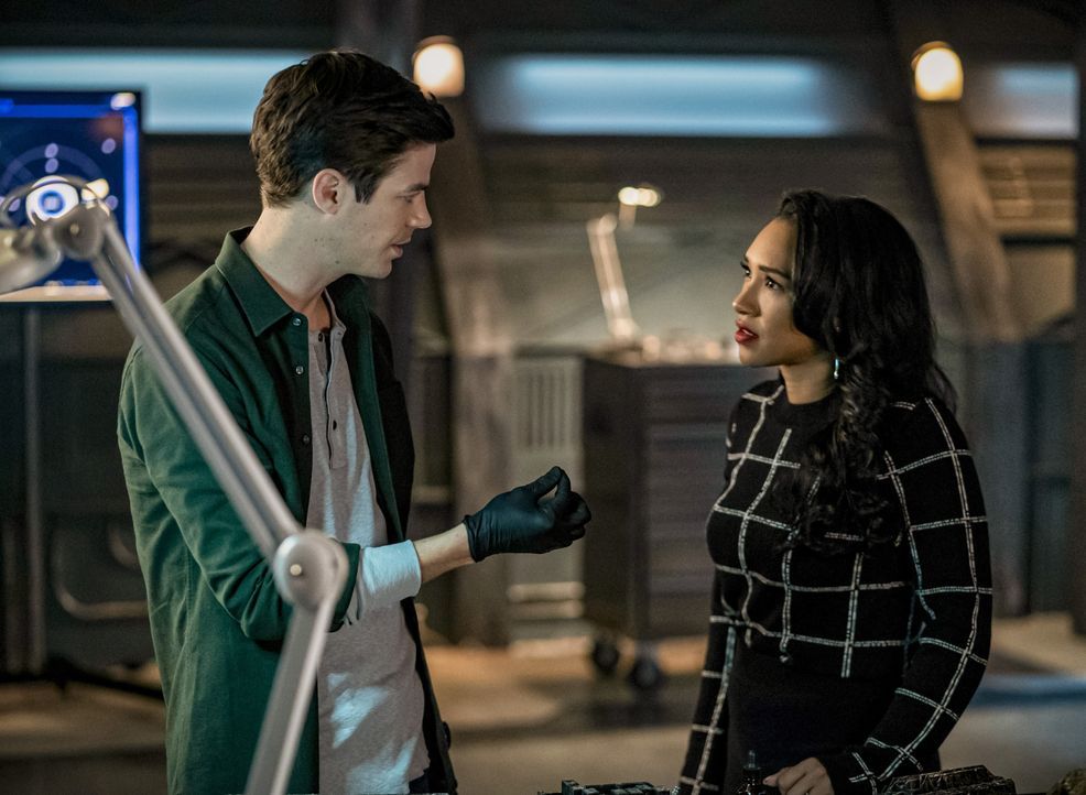 Barry Allen (Grant Gustin, l.); Iris West-Allen (Candice Patton, r.) - Bildquelle: 2019 The CW Network, LLC. All rights reserved.