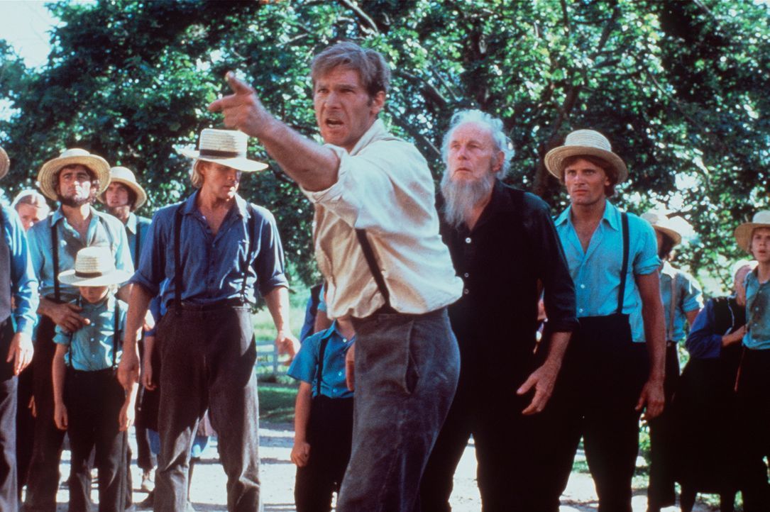 Polizeidetektiv John Book (Harrison Ford, vorne) ist nicht so friedfertig wie die Amish-Jünger ... - Bildquelle: Paramount Pictures