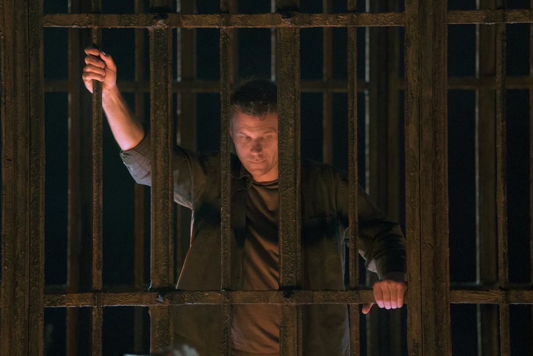 Wird es Sam, Dean, Rowena und Crowley wirklich gelingen, alle nötigen Informationen über die Bekämpfung der Finsternis von Lucifer (Mark Pellegrino)... - Bildquelle: 2014 Warner Brothers