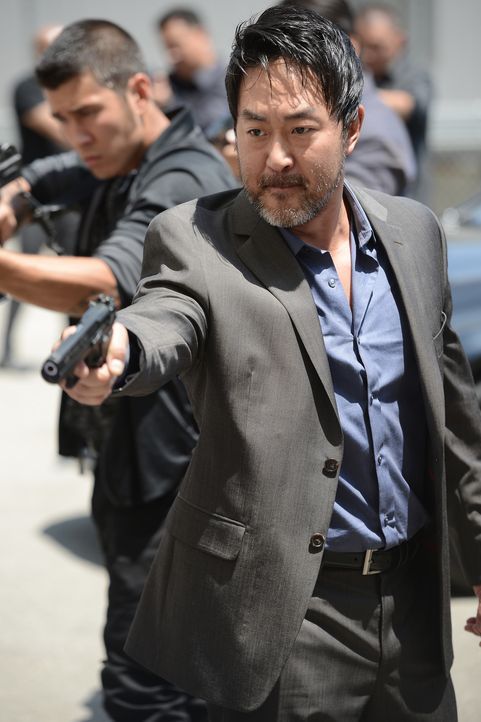 Während Jax nach den Gründen für den Verrat sucht, will Lin (Kenneth Choi) vor allem eines: Rache ... - Bildquelle: Prashant Gupta 2013 Twentieth Century Fox Film Corporation and Bluebush Productions, LLC. All rights reserved.