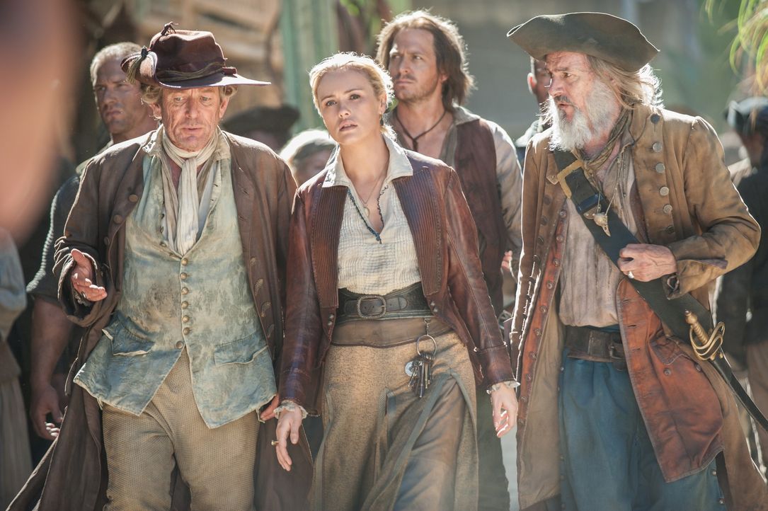 Da sie die Aktion anders und vor allem friedlicher geplant hatte, macht sich Eleanor Guthrie (Hannah New, M.) auf die Suche nach der Piratenbande, d... - Bildquelle: David Bloomer 2015 Starz Entertainment LLC, All rights reserved.
