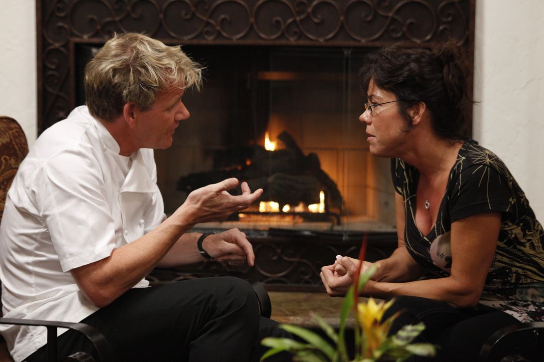 Gordon Ramsay (l.) - Bildquelle: Greg Gayne 2009 ITV Studios, Inc. all rights reserved. / Greg Gayne