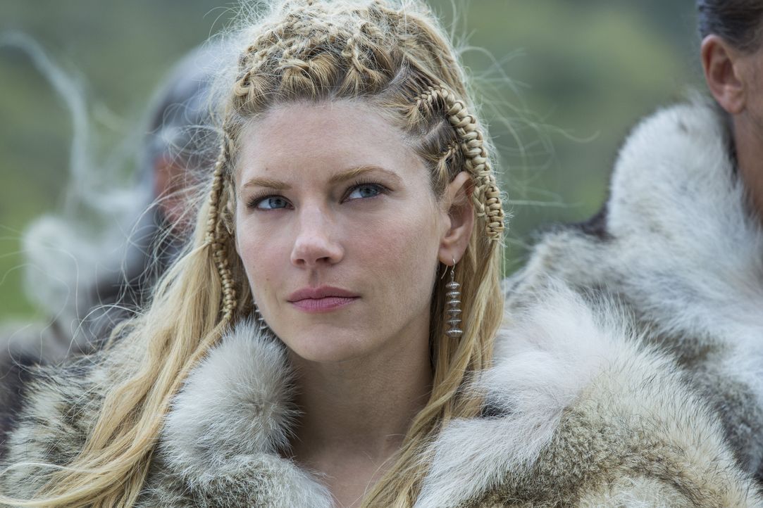 Einar möchte sie tot sehen: Lagertha (Katheryn Winnick) ... - Bildquelle: 2016 TM PRODUCTIONS LIMITED / T5 VIKINGS III PRODUCTIONS INC. ALL RIGHTS RESERVED.
