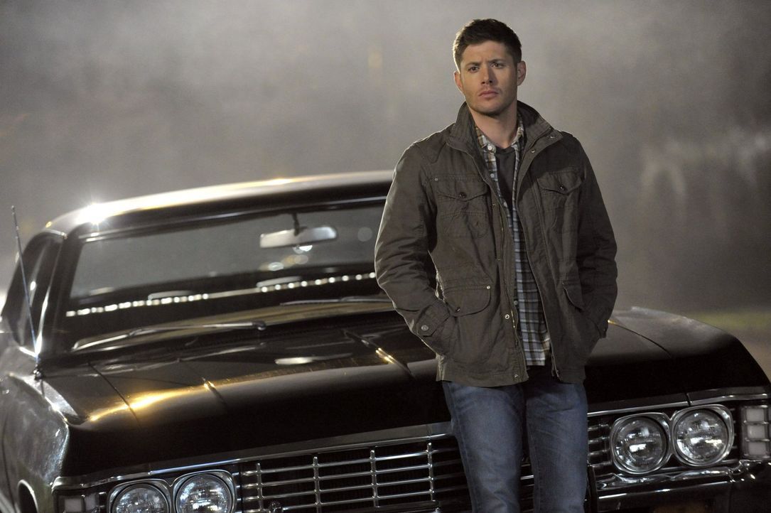Ein Anruf lenkt Dean (Jensen Ackles) von einer ganzen Horde Monster ab, aber wird er diese wirklich einfach so davonkommen lassen? - Bildquelle: 2013 Warner Brothers