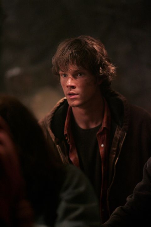 Sam (Jared Padalecki) und Dean stoßen auf der Suche nach ihrem Vater auf einen Wendigo ... - Bildquelle: Warner Bros. Television