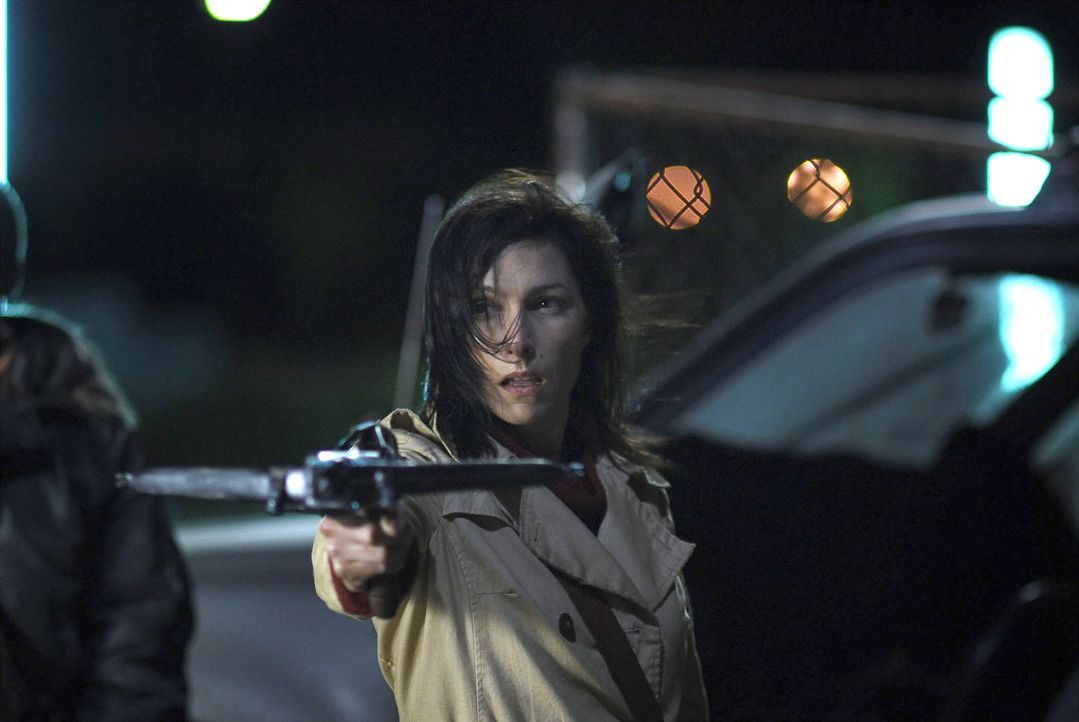 Ein blutiger Kampf ums Überleben beginnt: Audrey Bennett (Claudia Karvan) ... - Bildquelle: 2010 Tiberius Film GmbH & Co. KG