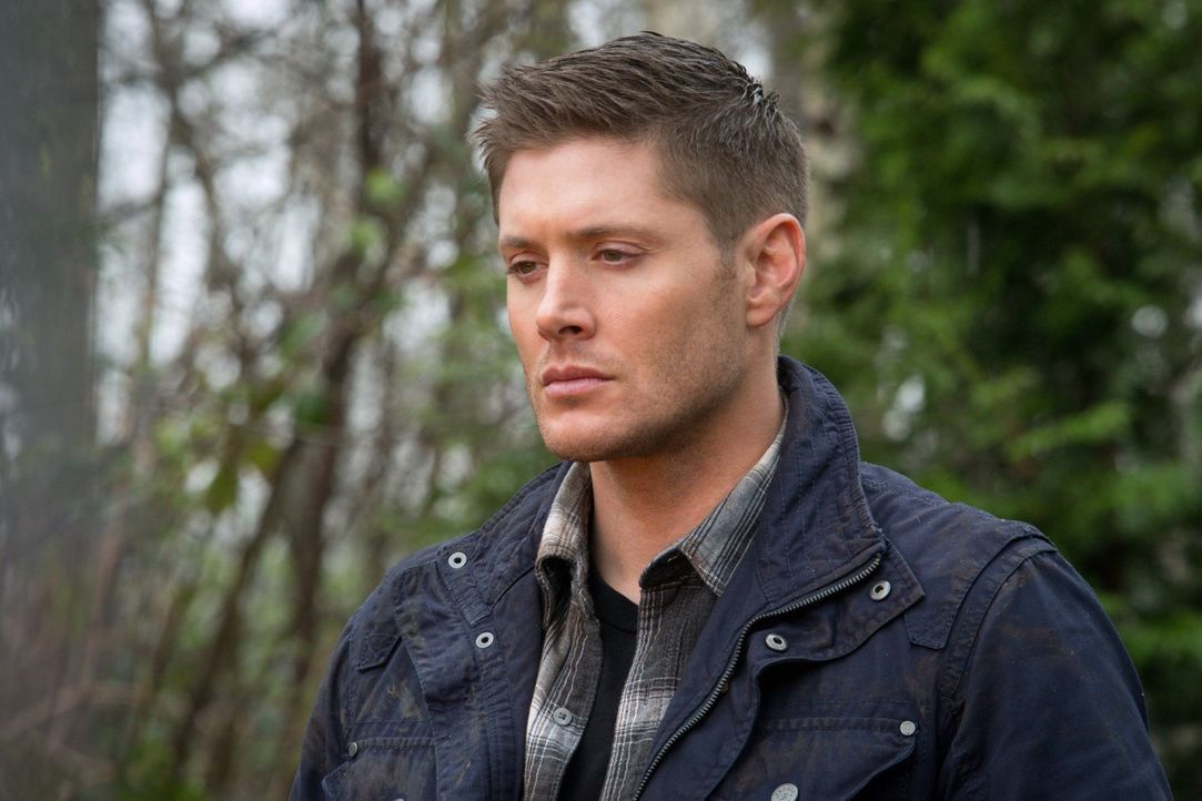 Die Trauer über Charlies Tod ruft bei Dean (Jensen Ackles) den Willen nach Rache hervor - doch verzerrt sich wirklich Dean nach der Rache oder das K... - Bildquelle: 2016 Warner Brothers