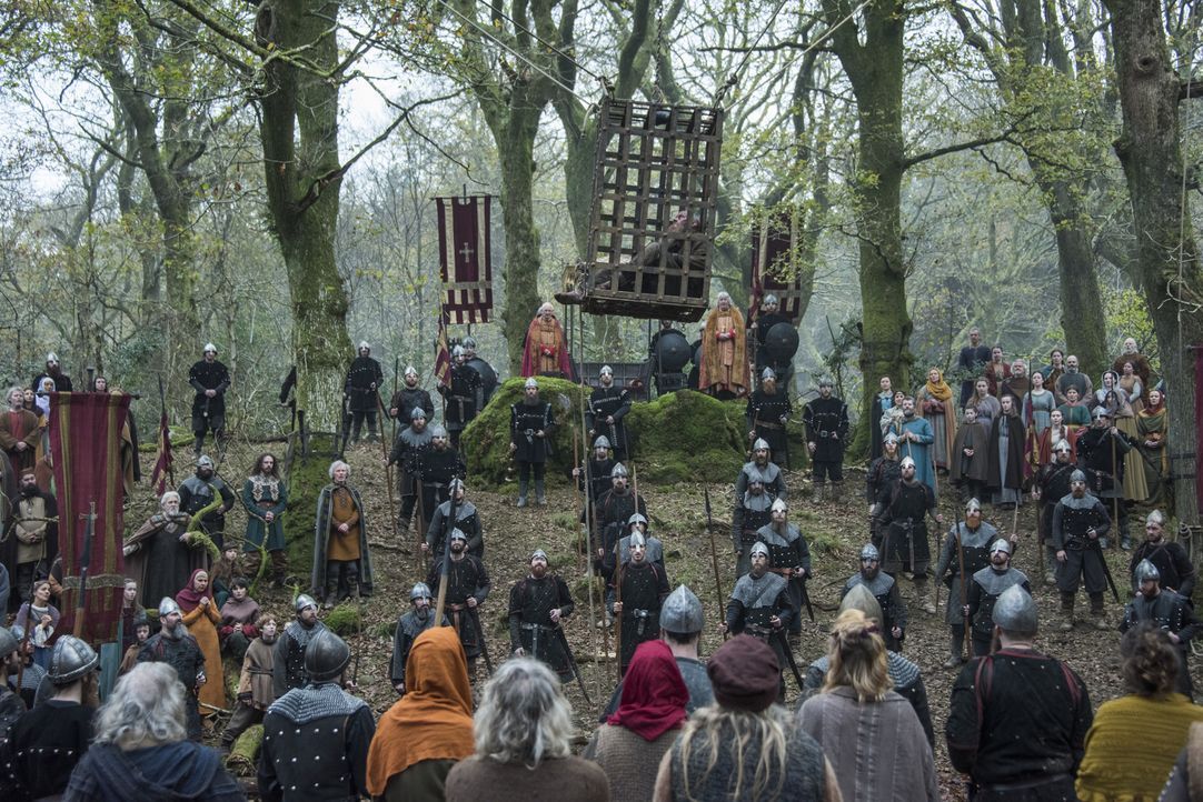 König Aelle möchte sich endlich an Ragnar (Travis Fimmel, oben) rächen und deshalb soll die Hinrichtung ein großes Ereignis werden ... - Bildquelle: 2016 TM PRODUCTIONS LIMITED / T5 VIKINGS III PRODUCTIONS INC. ALL RIGHTS RESERVED.