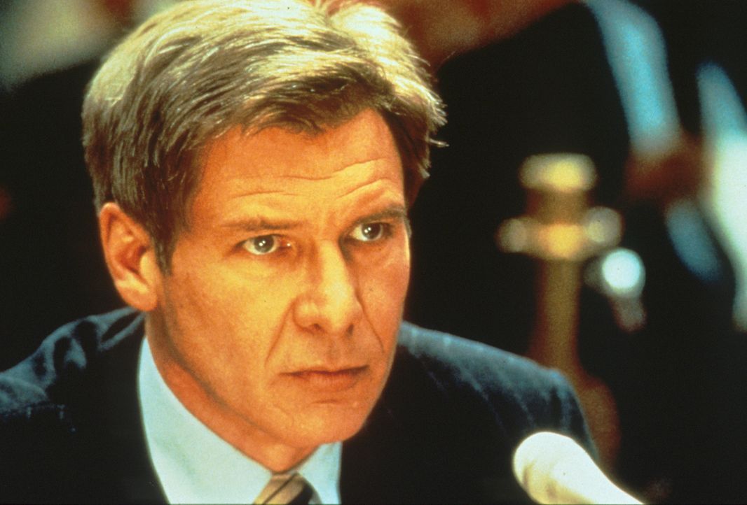 CIA-Mann Jack Ryan (Harrison Ford) kommt bei seinen Ermittlungen zu einem verblüffenden Ergebnis: Der Ermordete, ein enger Freund des US-Präsidenten... - Bildquelle: Paramount Pictures
