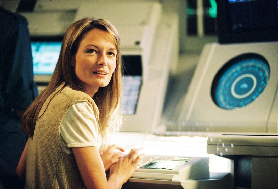 Die Entwicklerin des Zeitsprungprogramms, Sonia Rand (Catherine McCormack), befürchtet schon seit geraumer Zeit, dass die Zeitreisesafaris in die Ve... - Bildquelle: ApolloMedia