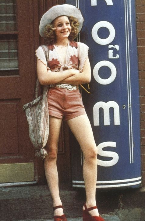 Die minderjährige Prostituierte Iris (Jodie Foster) sucht in den Straßen von New York nach neuen "Kunden" ... - Bildquelle: Columbia Pictures