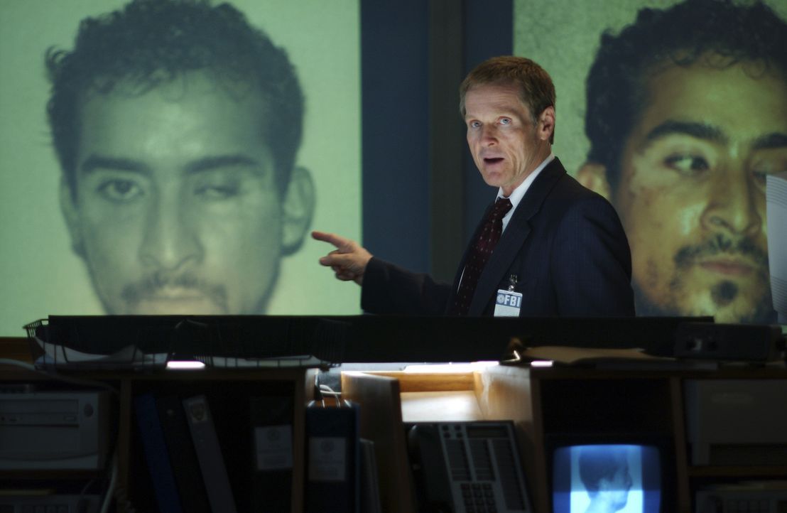 FBI-Chef Neil Herman (William Sadler) findet heraus, dass Ramzi Ahmed Yousef die Operation "Bojinka", ein Attentat auf Papst Johannes Paul II. und a... - Bildquelle: ABC, INC.