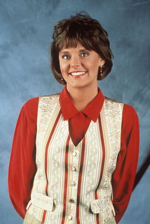 (9. Staffel) - Immer wieder schafft es die pedantische und spießige Marcy (Amanda Bearse), ihren Nachbarn auf die Nerven zu gehen. - Bildquelle: Sony Pictures Television International. All Rights Reserved.
