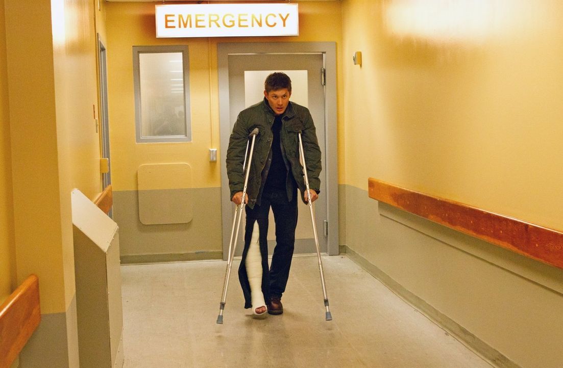 Muss schnellstmöglich aus dem Leviathan-Krankenhaus, bevor es zu spät ist: Dean (Jensen Ackles) ... - Bildquelle: Warner Bros. Television