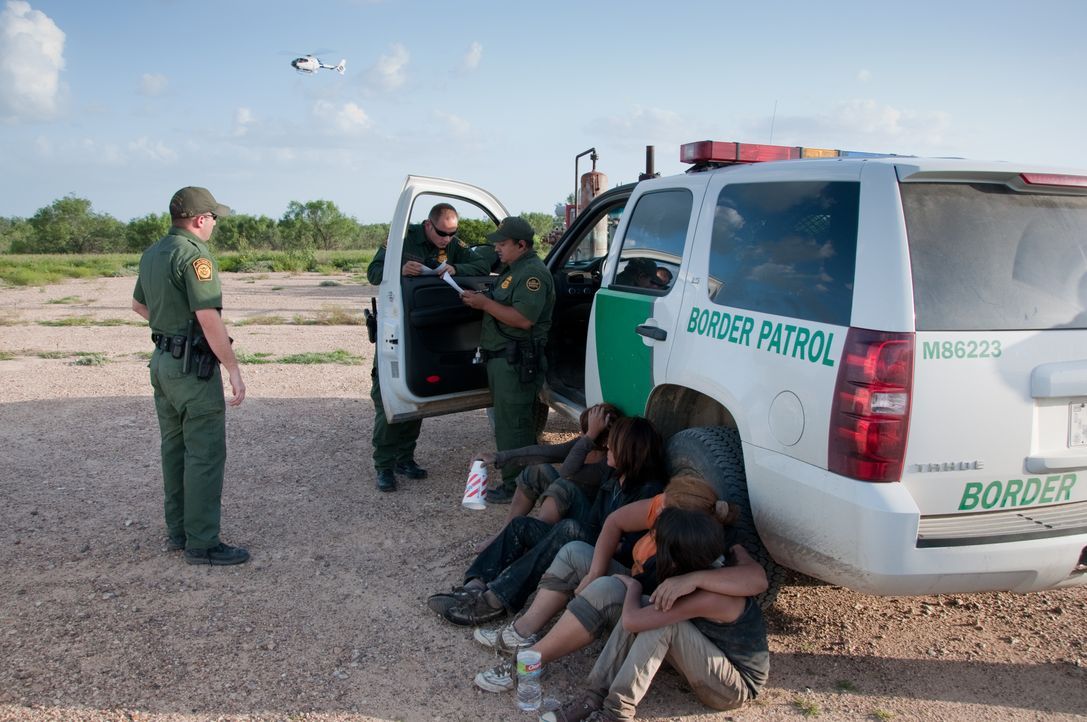 Diese Serie begleitet Grenzpolizisten im Einsatz zwischen den USA und Mexiko... - Bildquelle: © 2015 National Geographic Partners, LLC.  All rights reserved.