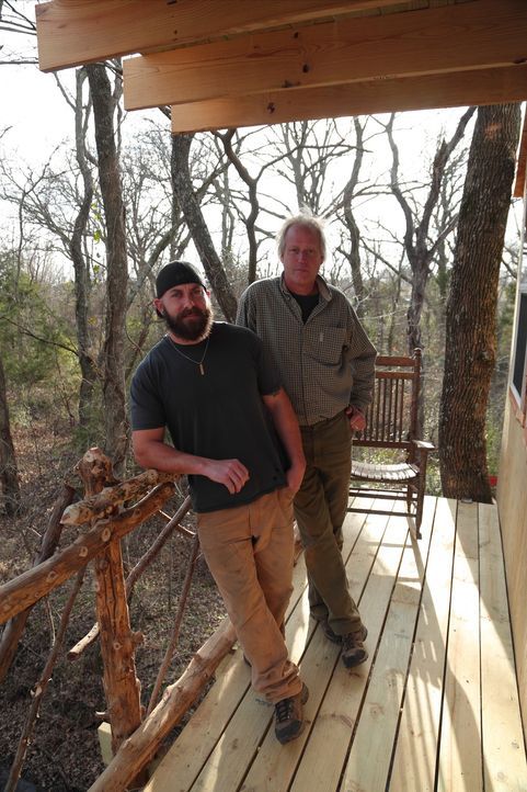 Die Baumhaus-Profis reisen durchs Land, um für Naturliebhaber maßgeschneiderte Baumhäuser zu bauen. Dieses Mal erschaffen sie in Celeste, Texas, ein... - Bildquelle: 2015, DIY Network/Scripps Networks, LLC. All Rights Reserved.