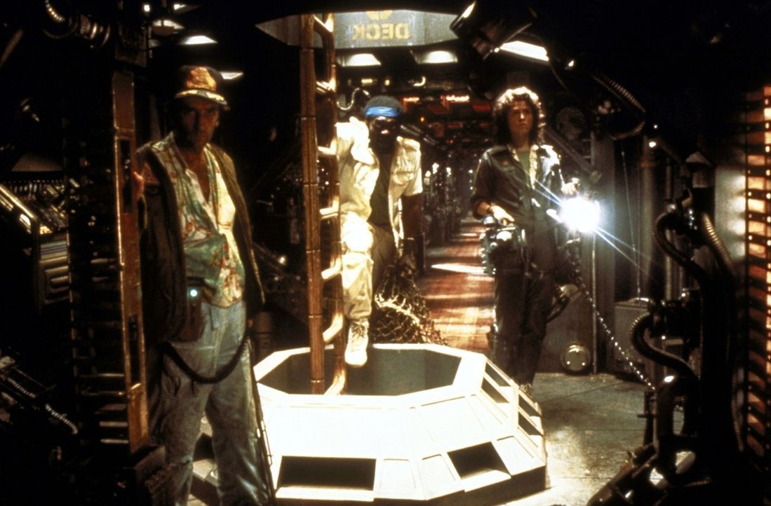 Jagd auf ein unheimliches Alien: Brett (Harry Dean Stanton, l.), Parker (Yaphet Kotto, M.) und Ripley (Sigourney Weaver, r.)  ... - Bildquelle: 20th Century Fox of Germany