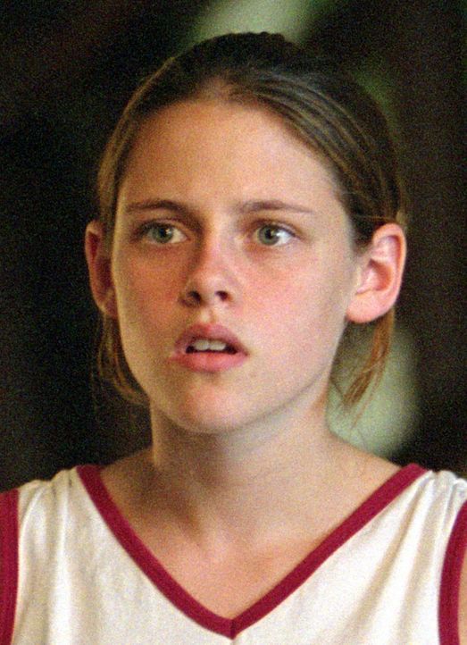 Als ihre Eltern aufs Land ziehen, glaubt Kristen (Kristen Stewart), dass sie von nun an ein ziemlich langweiliges Leben führen wird. Aber es kommt g... - Bildquelle: Buena Vista Pictures Distribution. All Rights Reserved.