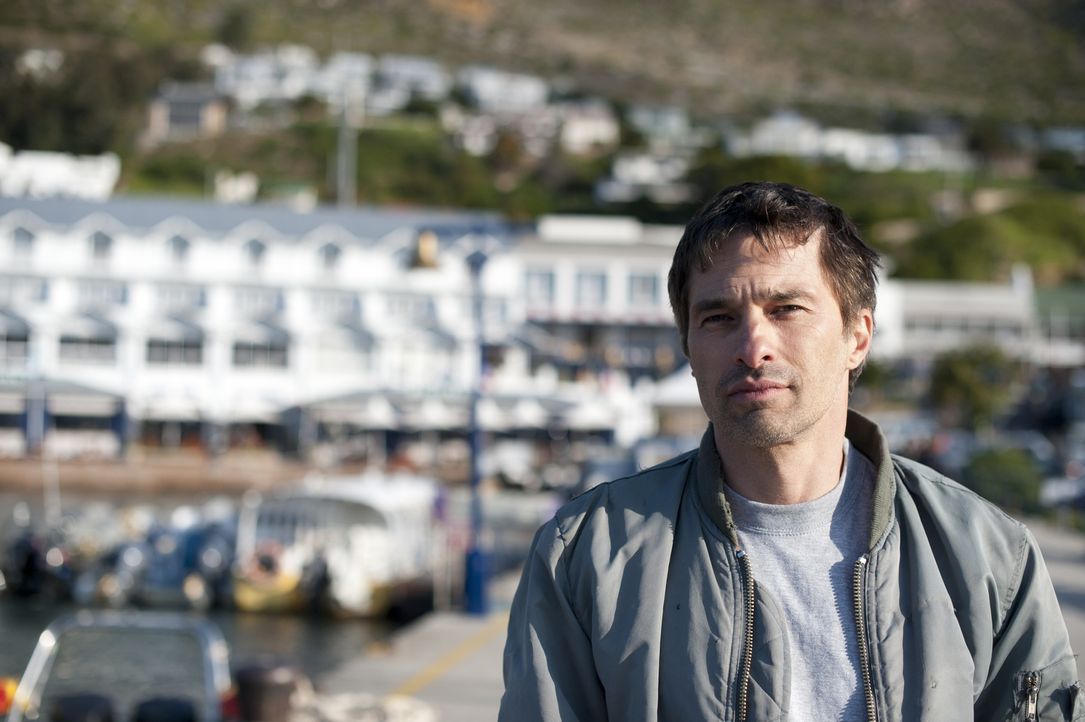 Jeff (Olivier Martinez) vermittelt seiner Ex-Freundin einen ganz besonders gefährlichen Kunden ... - Bildquelle: Magnet Media Group USA; MMP Dark Tide UK; Film Afrika Worldwide (Pty) Limited South Africa