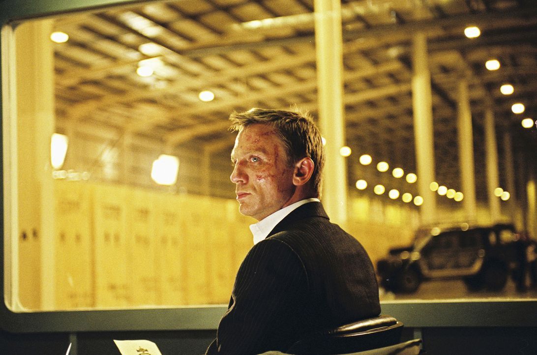 Eigentlich hat er (Daniel Craig) genug Geld als Drogendealer gemacht. Doch der erstrebte Ausstieg rückt in immer weitere Ferne ... - Bildquelle: 2004 Columbia Pictures Industries, Inc. All Rights Reserved.