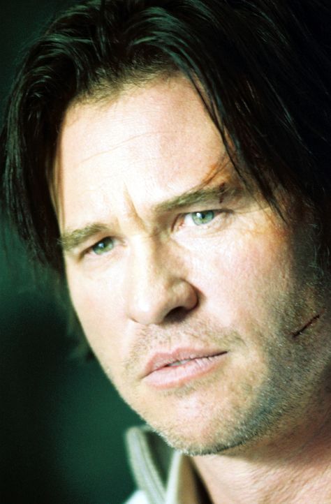 Kommt trotz Amnesie einer großangelegten Verschwörung gegen den Präsidenten der Vereinigten Staaten auf die Schliche: Frank Kavanaugh (Val Kilmer) .... - Bildquelle: Nu Image