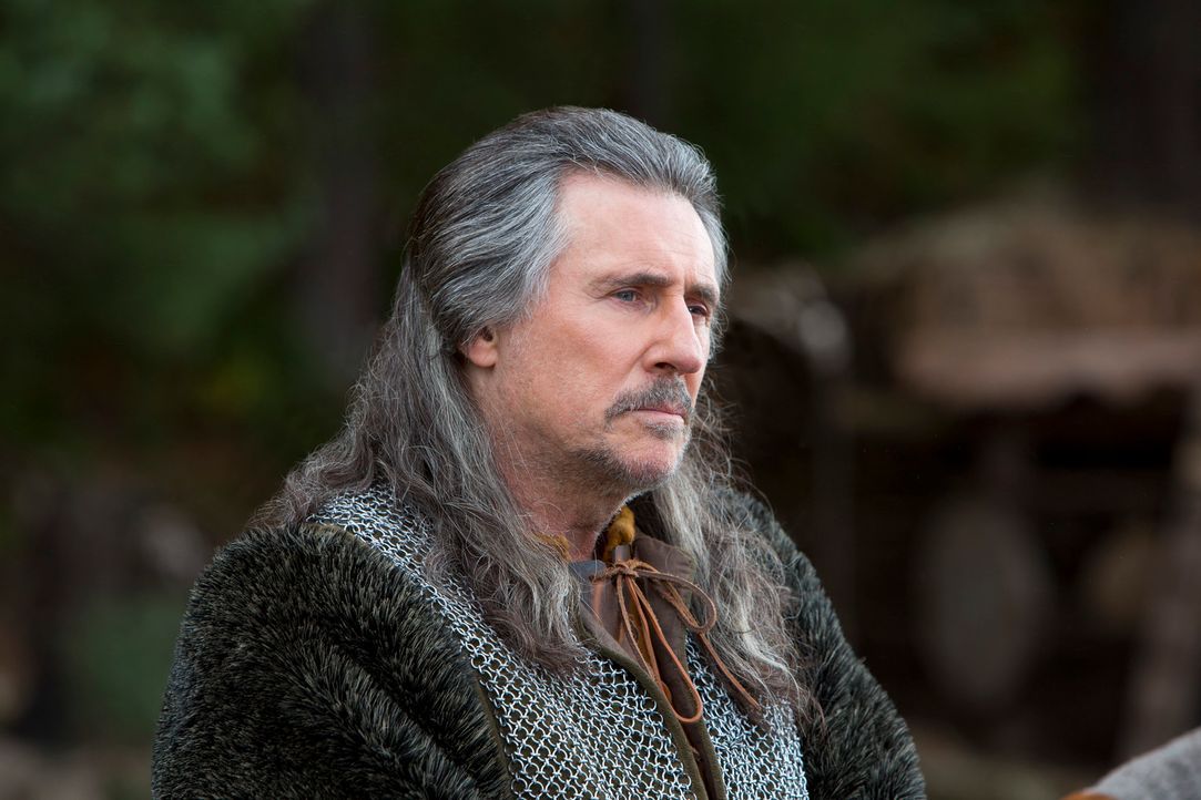 Macht sich eiskalt daran, den renitenten und visionären Ragnar und seine Familie ins Jenseits zu schicken: Earl Haraldson (Gabriel Byrne) ... - Bildquelle: 2013 TM TELEVISION PRODUCTIONS LIMITED/T5 VIKINGS PRODUCTIONS INC. ALL RIGHTS RESERVED.