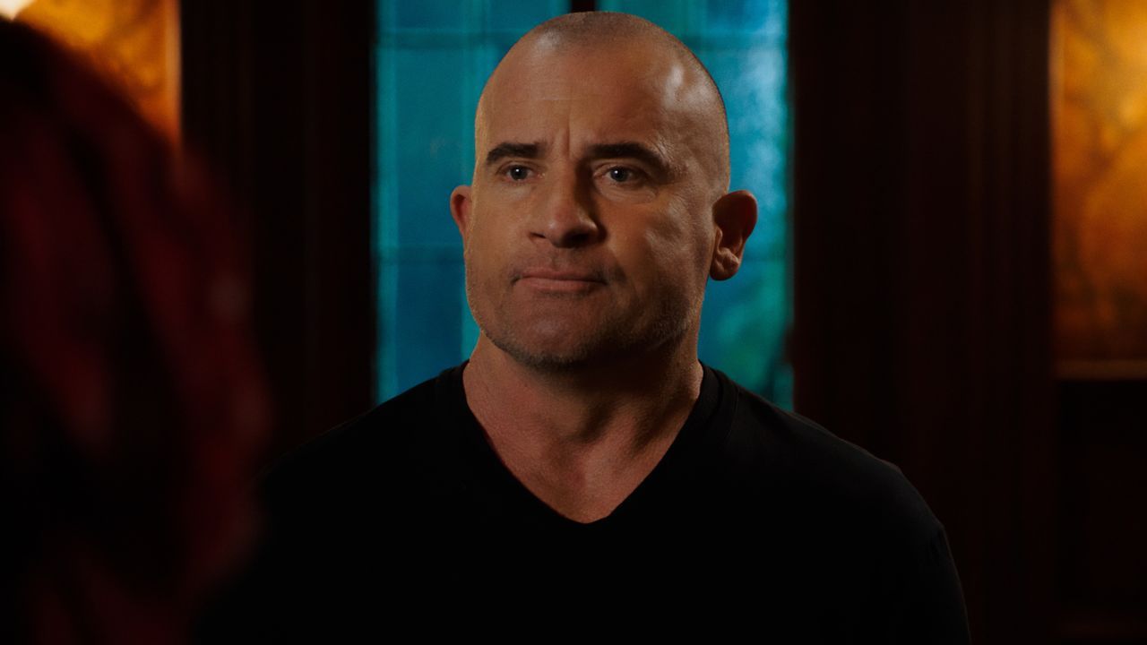 Mick Rory / Heat Wave (Dominic Purcell) - Bildquelle: DC © Warner Bros. Ent. Inc. All Rights Reserved.