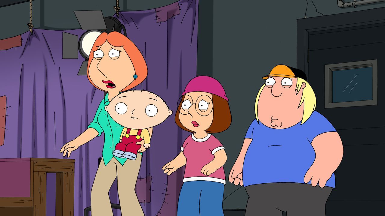 Lois (l.), Stewie (2.v.l.), Megan (2.v.r.) und Chris (r.) sind entsetzt von der Show ihres Vaters und Ehemannes ... - Bildquelle: 2011 Twentieth Century Fox Film Corporation. All rights reserved.