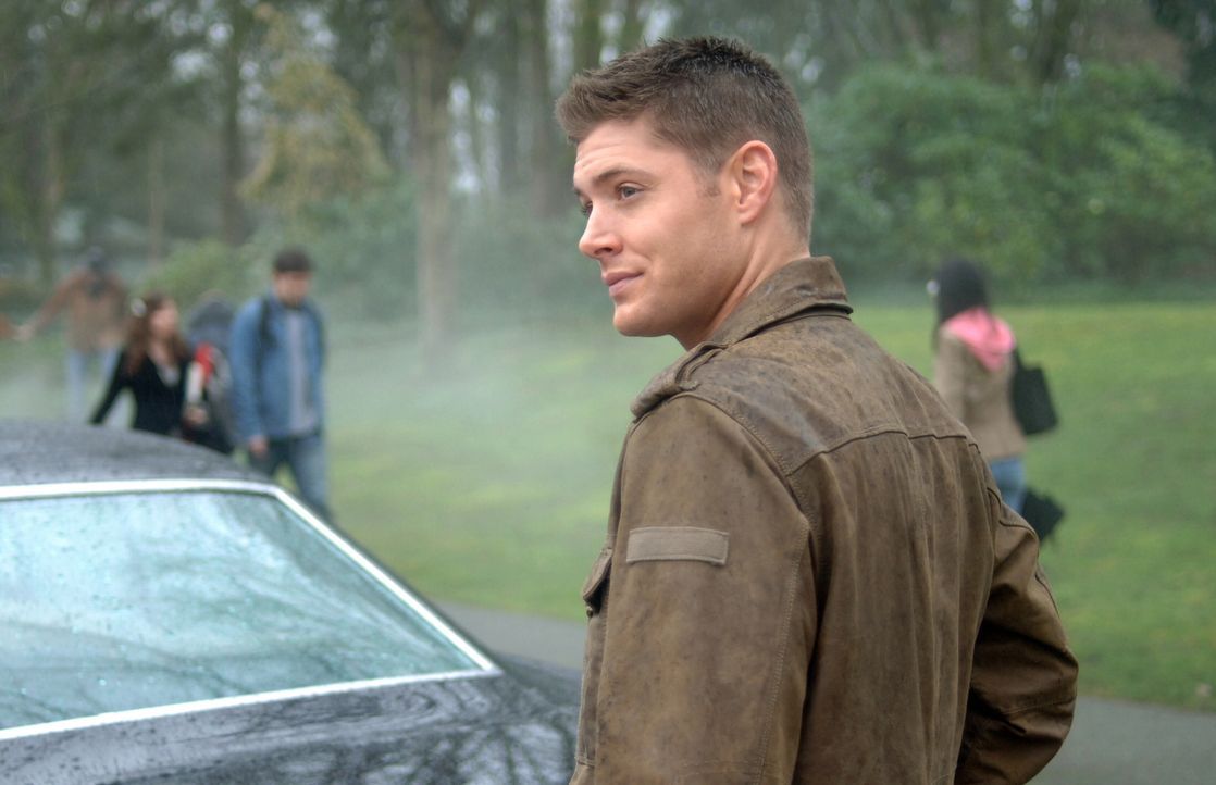 Bei den Dreharbeiten zu "Supernatural" ... - Bildquelle: Warner Bros. Television