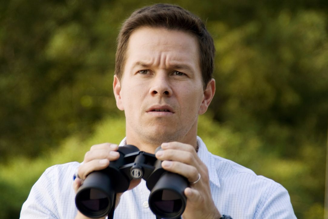 Morbides Blätterrascheln: Elliot Moore (Mark Wahlberg) kann nicht glauben, was in New York passiert. Kaum kommt Wind auf, da bringen sich auch schon... - Bildquelle: 20th Century Fox