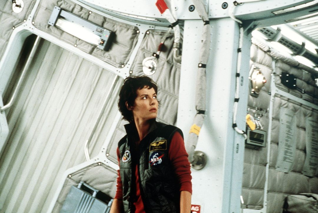 Terri (Connie Nielsen) soll mit einem hastig rekrutierten Rettungstrupp zum Roten Planeten fliegen, um dort nach Überlebenden einer Expedition zu su... - Bildquelle: Touchstone Pictures
