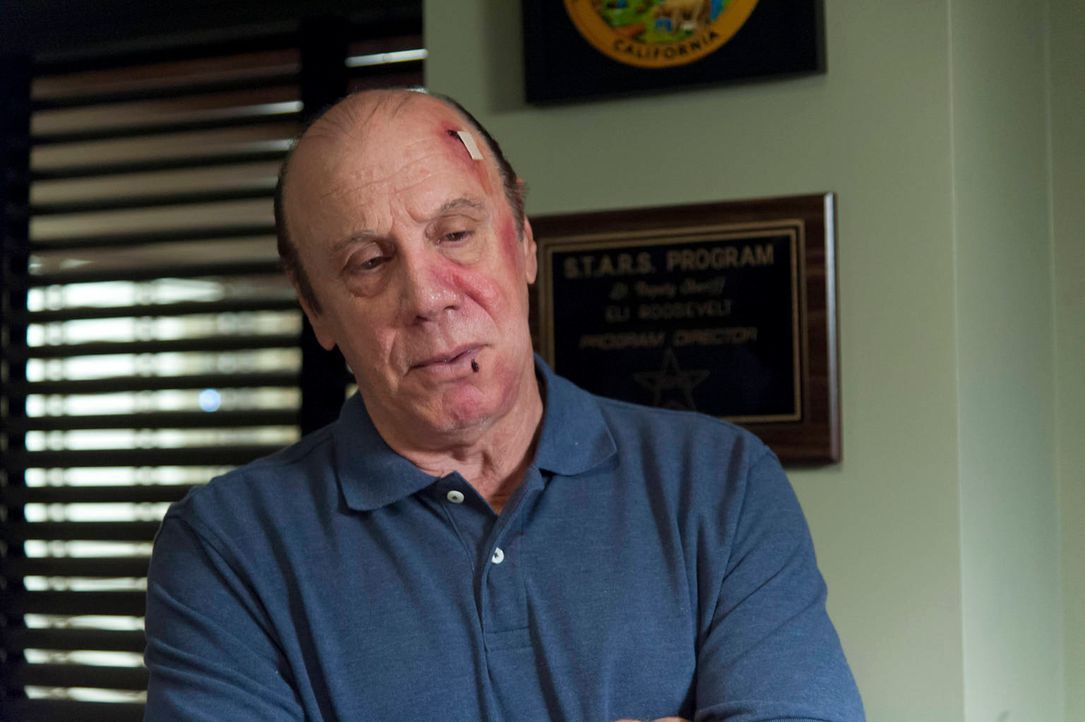 Wird Unser (Dayton Callie) den Überfall aufklären und somit den Sons gefährlich nahe kommen? - Bildquelle: 2012 Twentieth Century Fox Film Corporation and Bluebush Productions, LLC. All rights reserved.