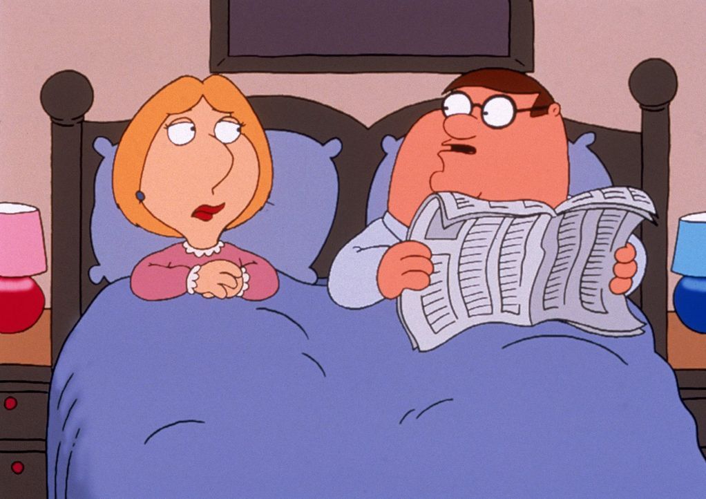 (4. Staffel) - Muss sich Lois (l.) jetzt Sorgen machen? Ihr Mann Peter (r.) liest im Bett ... - Bildquelle: TM +   2005 Twentieth Century Fox Film Corporation. All Rights Reserved.
