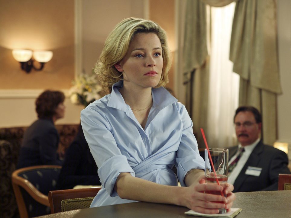 Auf einer Chirurgen-Tagung in Phoenix trifft J. D. seine Ex-Freundin Kim (Elizabeth Banks). Zu seiner Verwunderung ist sie, entgegen ihrer früheren... - Bildquelle: Touchstone Television