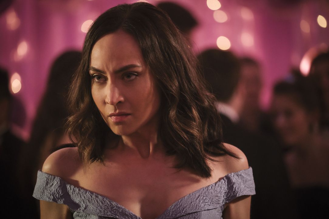 Nora Dahrk (Courtney Ford) - Bildquelle: 2019 The CW Network, LLC. All rights reserved.