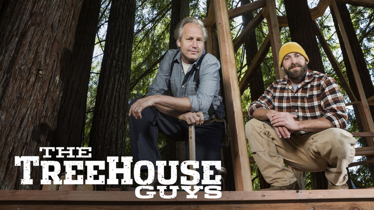 Treehouse Guys: James "B'fer" Roth (l.) und Chris "Ka-V" Haake (r.) ... - Bildquelle: 2015, DIY Network/Scripps Networks, LLC. All Rights Reserved.