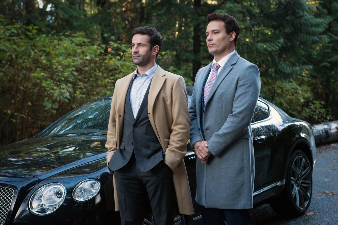 Mick Davies (Adam Fergus, l.); Arthur Ketch (David Haydn-Jones, r.) - Bildquelle: Dean Buscher 2016 The CW Network, LLC. All Rights Reserved / Dean Buscher