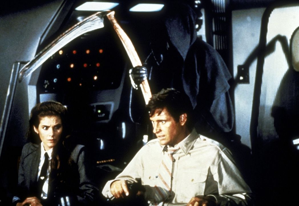 Sie können dem Tod bereits ins Auge blicken, doch sie verlieren nie den Mut: Ted (Robert Hayes, r.) und Elaine (Julie Hagerty, l.). - Bildquelle: Paramount Pictures
