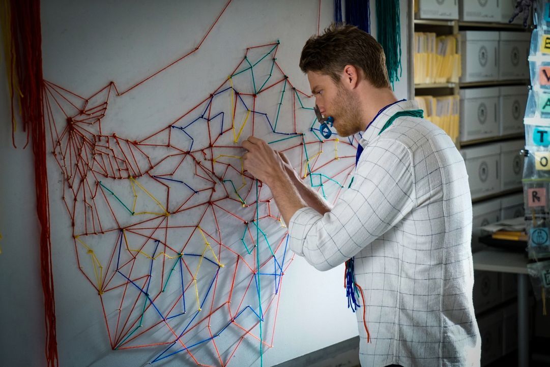 80 NZT-Pillen verschwinden - Brian (Jake McDorman) versucht herauszufinden, wer dahintersteckt ... - Bildquelle: David M. Russell 2015 CBS Broadcasting, Inc. All Rights Reserved