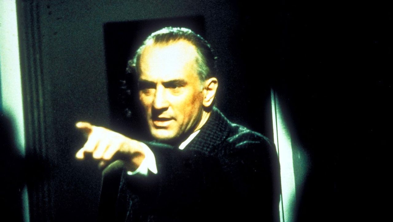 Erst 35 Jahre später kehrt Noodles (Robert De Niro) als alter Mann nach New York zurück und erfährt endlich die Wahrheit über Max' Tod ... - Bildquelle: Warner Bros.