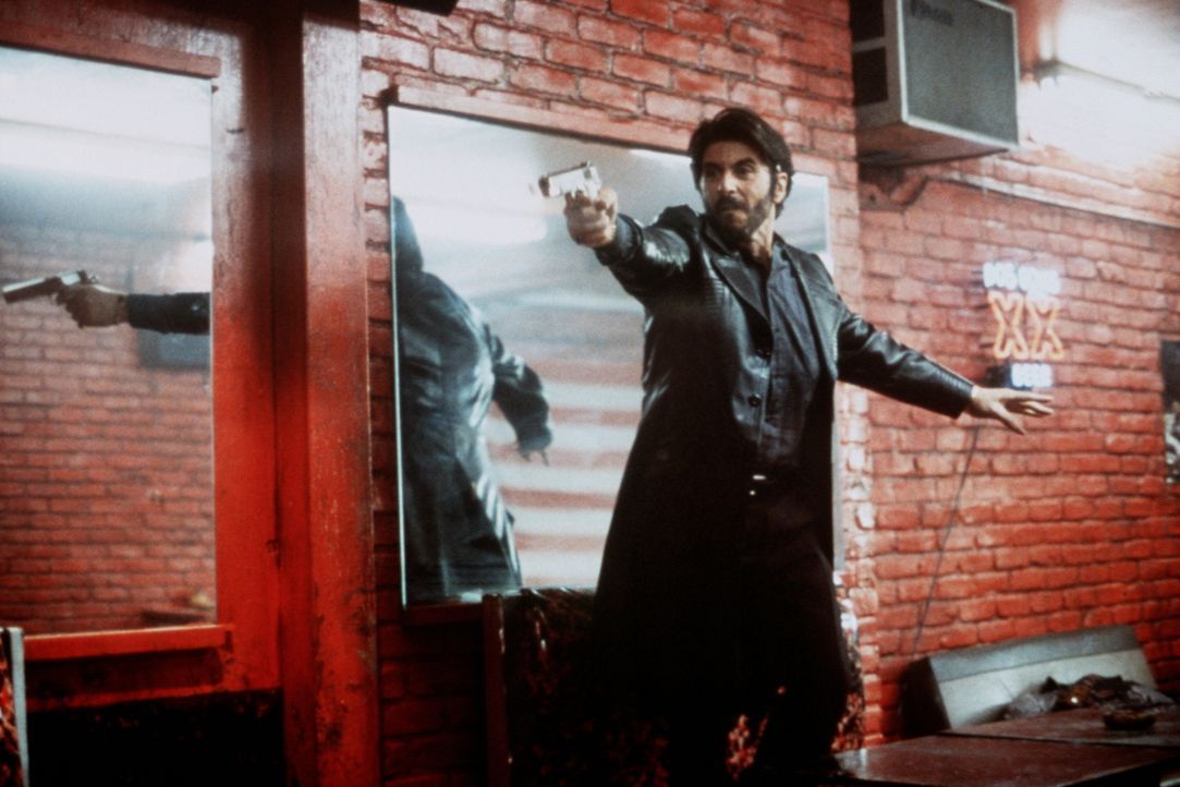 Schon kurz nach seiner Entlassung aus dem Gefängnis wird Carlito (Al Pacino) von seiner gewalttätigen Vergangenheit wieder eingeholt ... - Bildquelle: Universal Pictures