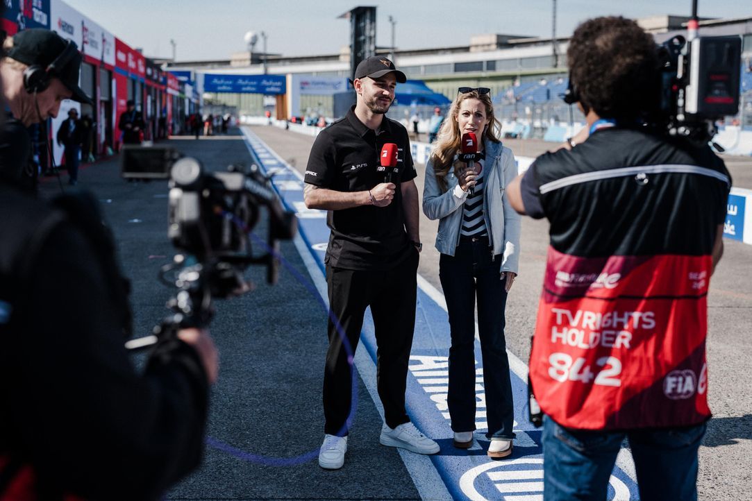 Daniel Abt (l.); Andrea Kaiser (r.) - Bildquelle: Jan Saurer © ProSieben / Jan Saurer