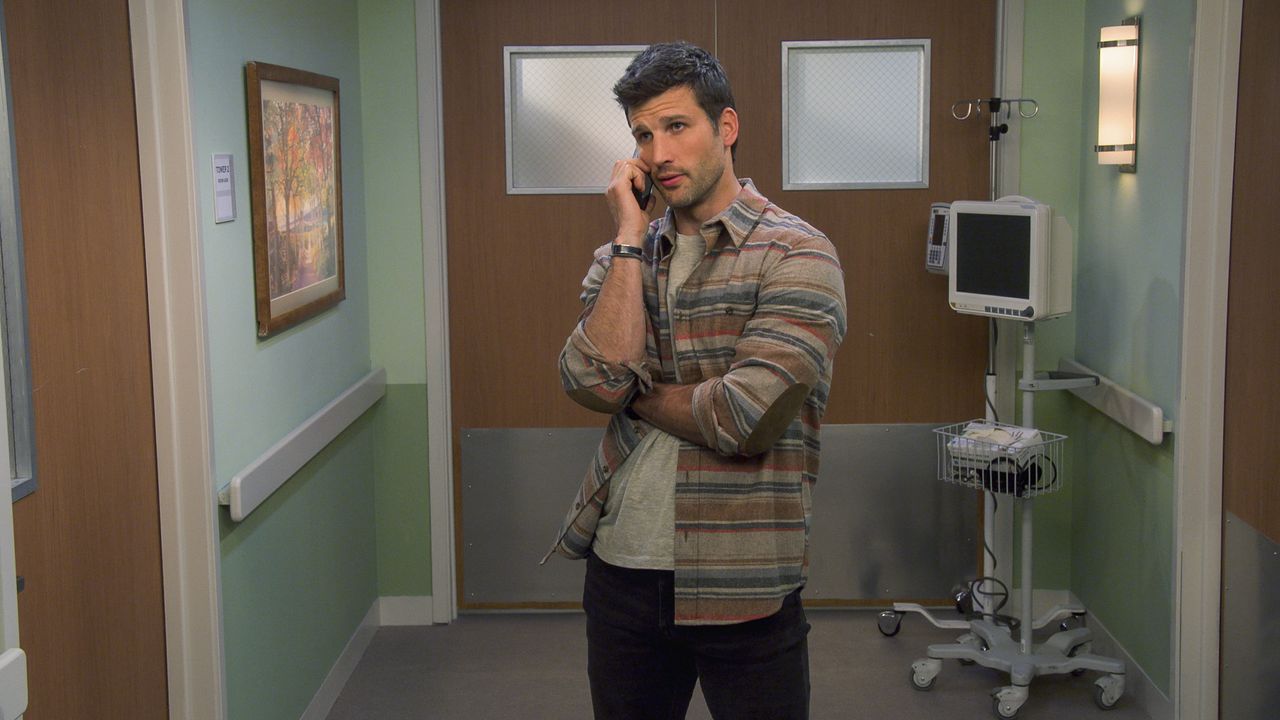 Riley (Parker Young) - Bildquelle: © 2022 CBS Broadcasting Inc. All Rights Reserved.