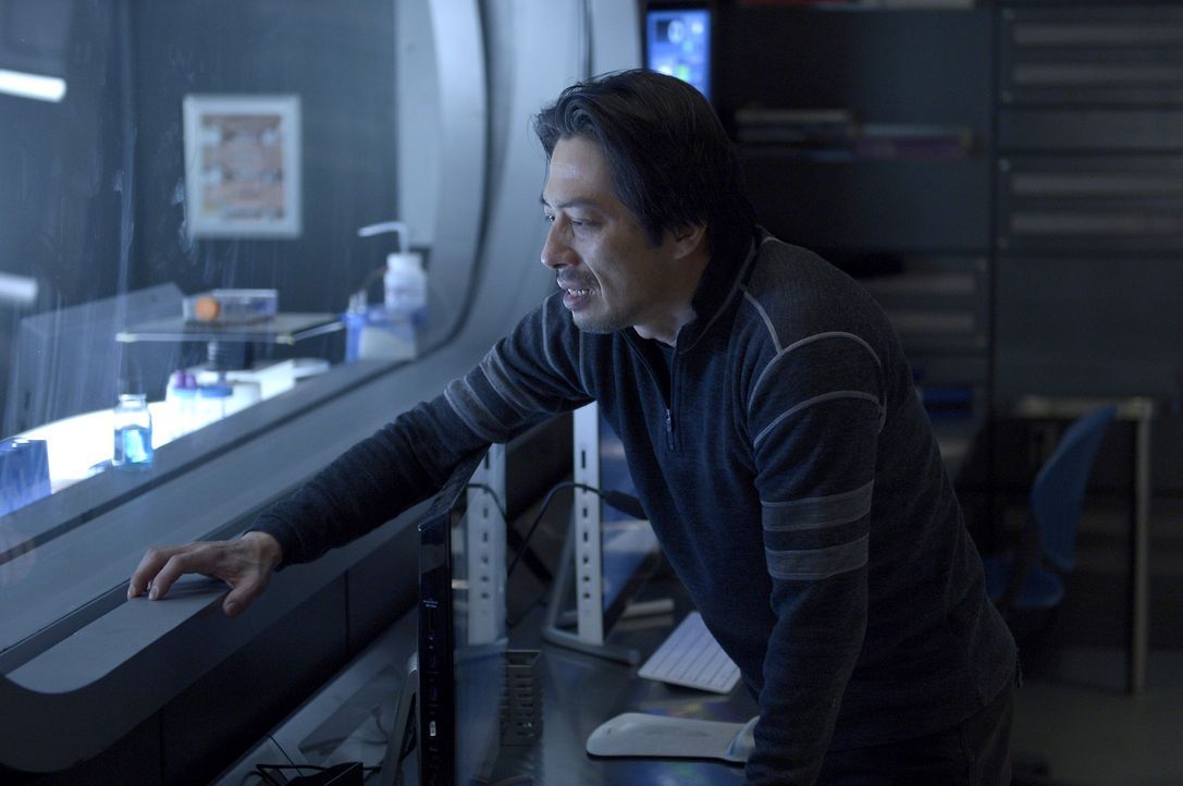 Wie weit wird Hatake (Hiroyuki Sanada) für seine Familie gehen? - Bildquelle: 2014 Sony Pictures Television Inc. All Rights Reserved.