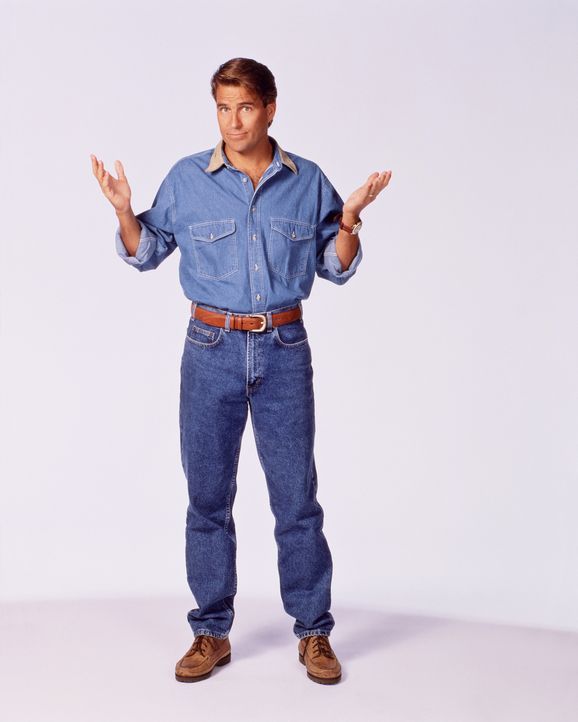 (7. Staffel) - Jefferson (Ted McGinley) ist sehr von sich selbst überzeugt, wirkt aber in Anwesenheit seiner Frau Marcy sehr unterwürfig. - Bildquelle: Sony Pictures Television International. All Rights Reserved.